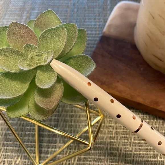 #60 NWT White and Rose Gold Polka Dot Pen with Diamond Jewel Top - Picture 13 of 16